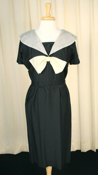 Vintage 1950s Black Big Collar Dress Cats Like Us
