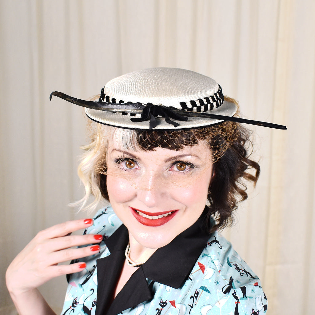 Vintage 1950s Black Feather Hat – Cats Like Us display picture 3