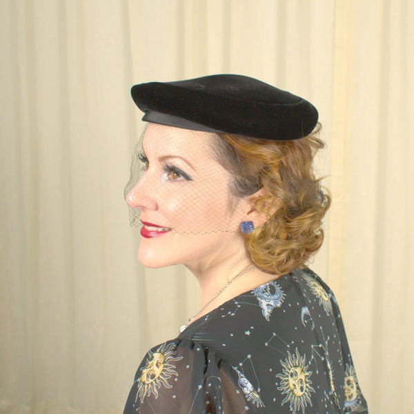 Vintage 1950s Black Velvet Hat w Veil Cats Like Us