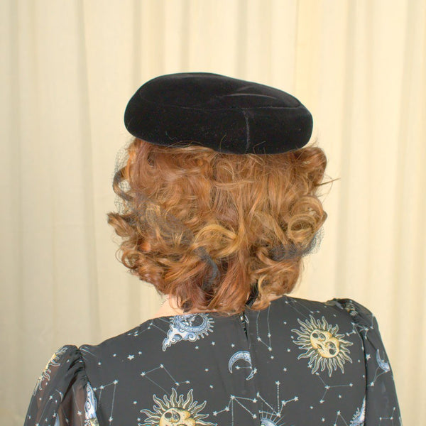 Vintage 1950s Black Velvet Hat w Veil Cats Like Us