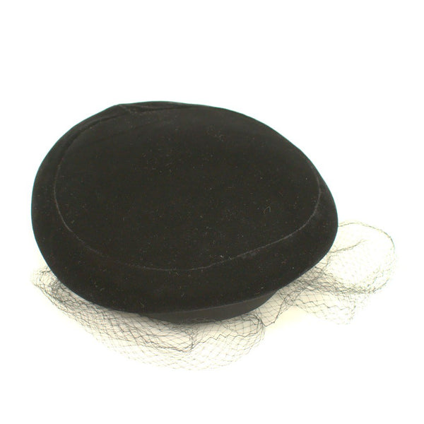 Vintage 1950s Black Velvet Hat w Veil Cats Like Us
