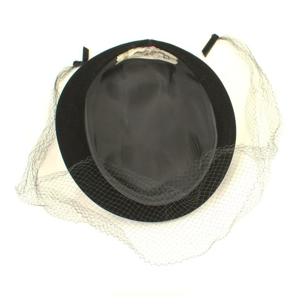 Vintage 1950s Black Velvet Hat w Veil Cats Like Us