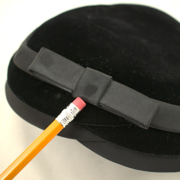 Vintage 1950s Black Velvet & Satin Hat Cats Like Us