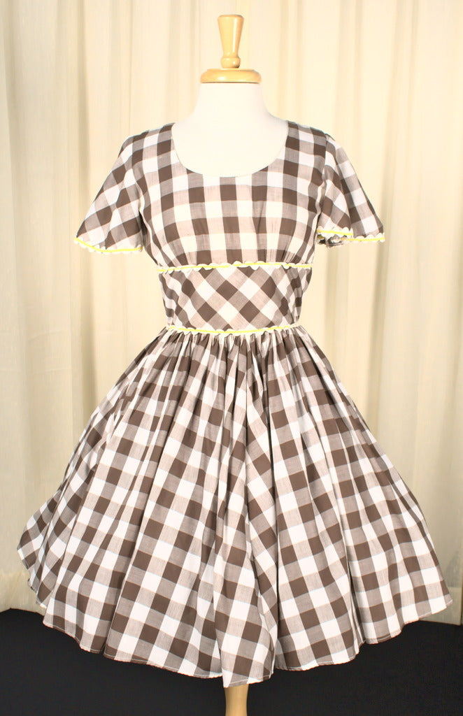 Vintage 1960s Brown Gingham Swing Dress An Original by Myrna Snow – Cats  Like Us
