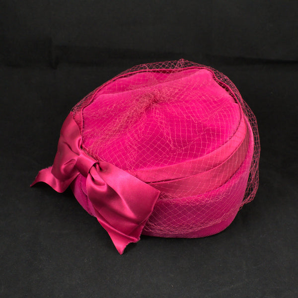 Vintage 1960s Velvet Rasp Pillbox Hat Cats Like Us