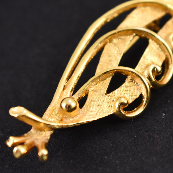 Vintage Gold Swirl Leaf Brooch Cats Like Us