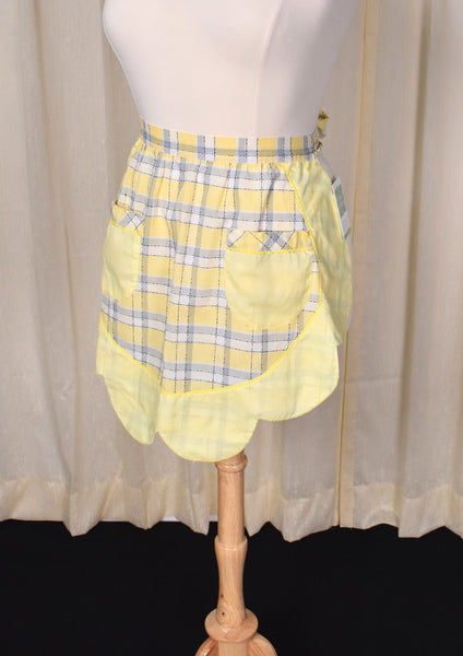 Vintage Gray & Yellow Plaid Scallop Daisy Apron Cats Like Us