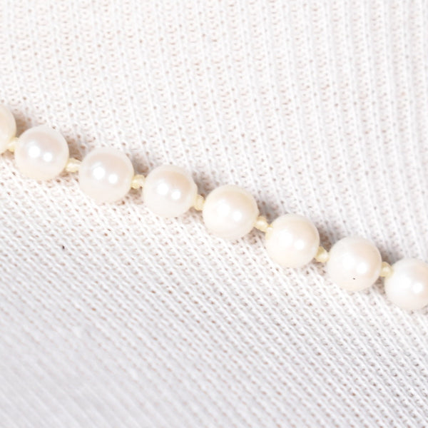 Vintage Iridescent Pearl Necklace Cats Like Us