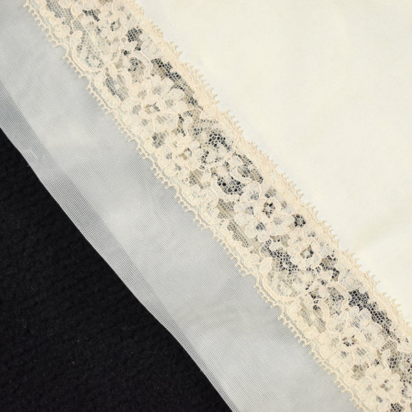 Vintage Off White Lace Cup Full Slip Cats Like Us
