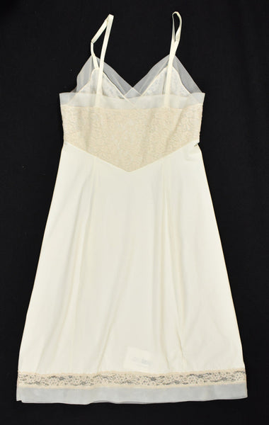 Vintage Off White Lace Cup Full Slip Cats Like Us