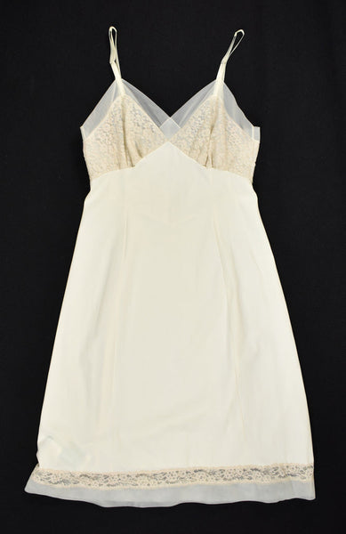 Vintage Off White Lace Cup Full Slip Cats Like Us