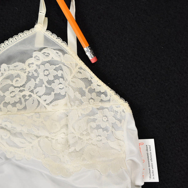 Vintage Off White Plain Lace Bust Slip Cats Like Us