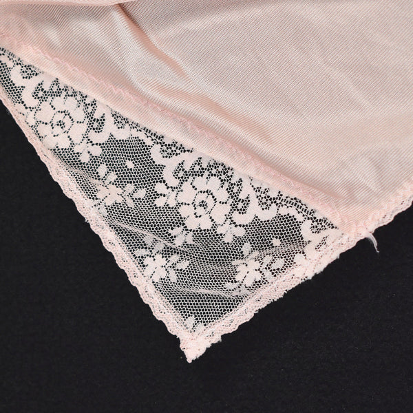Vintage Pale Pink Lace Slit W20-28 Cats Like Us
