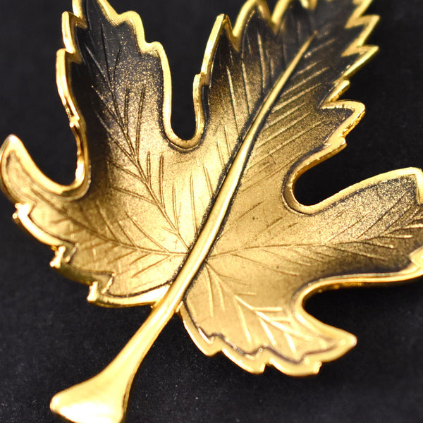 Vintage Simple Maple Leaf Brooch Pin Cats Like Us