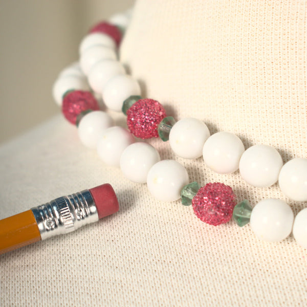 Vintage White & Pink Necklace Cats Like Us