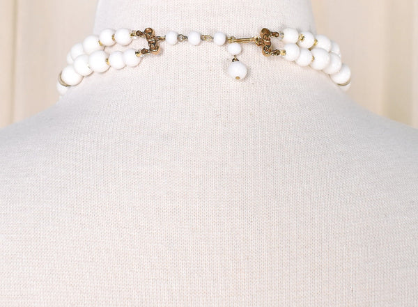 White Beads & Sand Vintage Necklace Cats Like Us