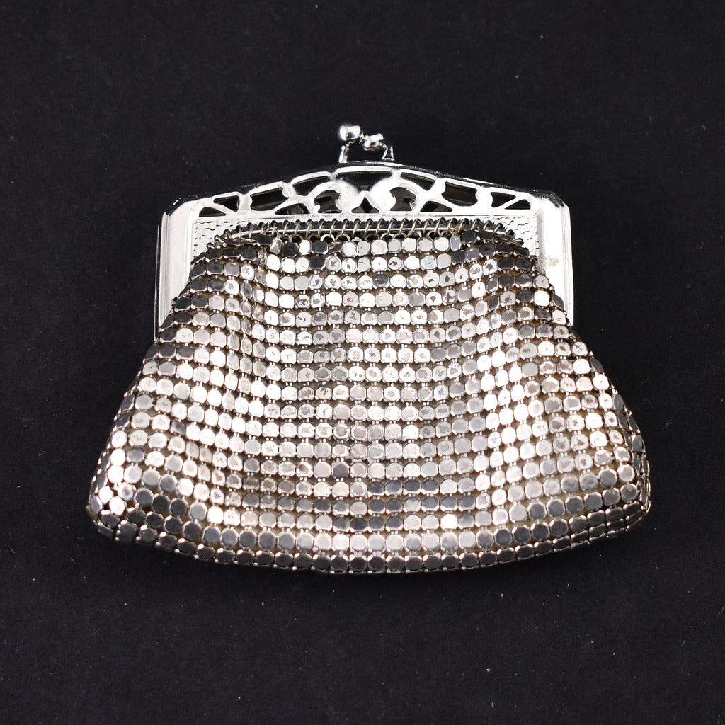 1950s Vintage Silver Mesh Change Purse Cats Like Us