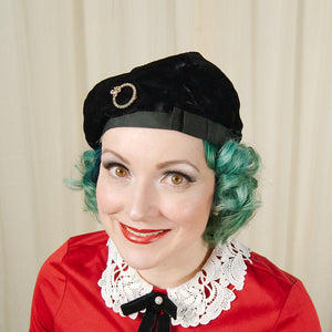 1950s Vintage Velvet Beret with Pin Cats Like Us