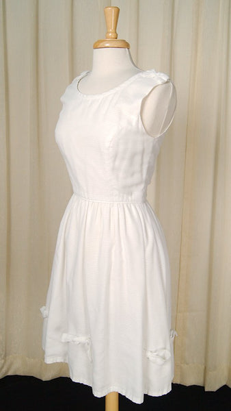 1950s Vintage White Bow Swing Dress Cats Like Us