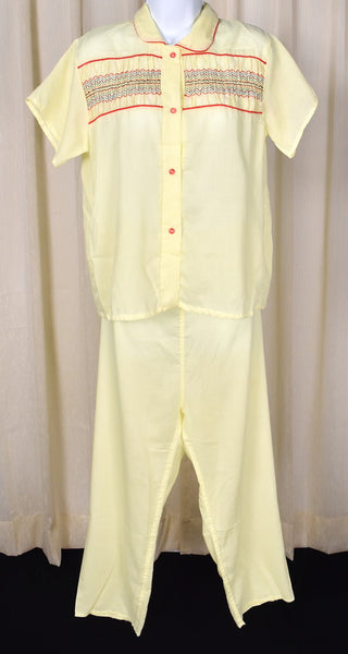 1950s Vintage Yellow Embroidered 2p PJs Cats Like Us