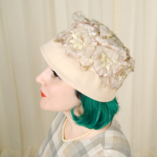 1960s Vintage Beige Velvet Floral Hat Cats Like Us