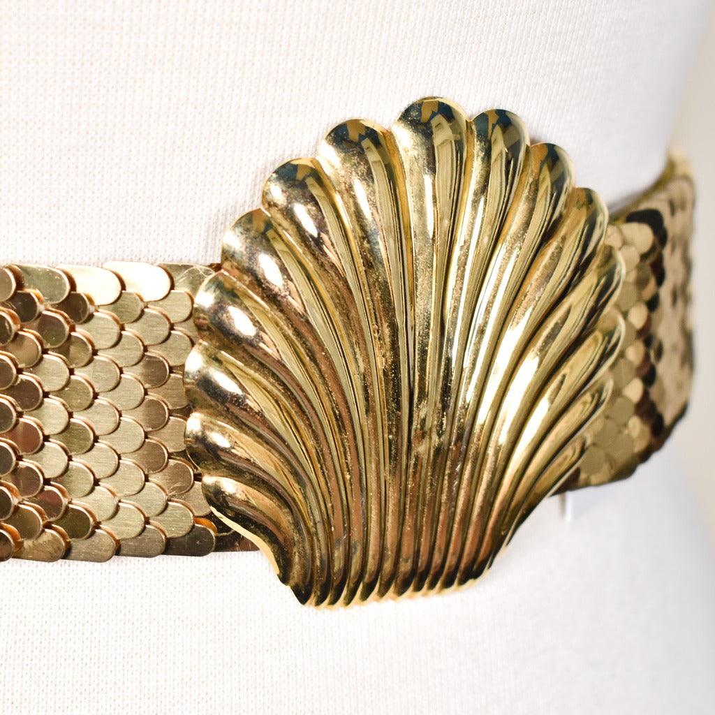 1980s Vintage Gold Shell Stretch Belt – Cats Like Us display picture 2