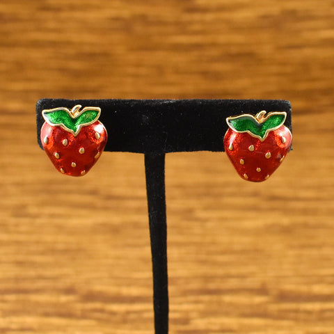 Avon Very Berry Earrings Cats Like Us