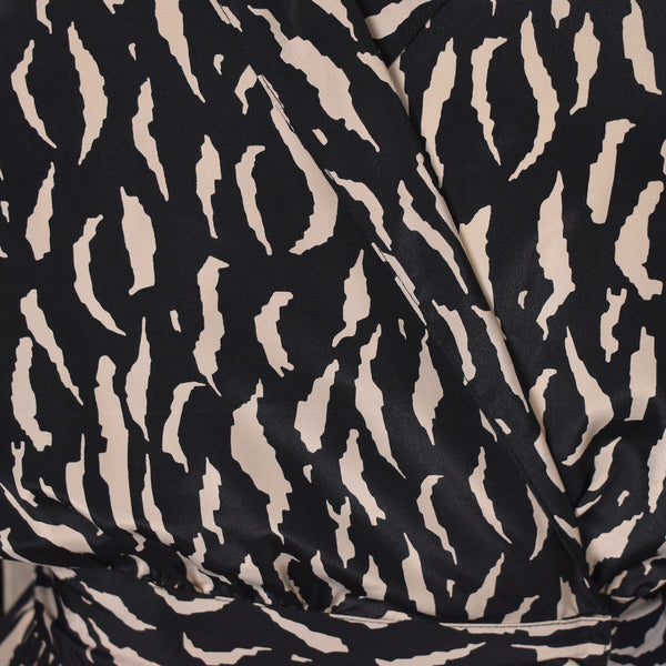 1980s Low Cut Animal Print Shirt Dress