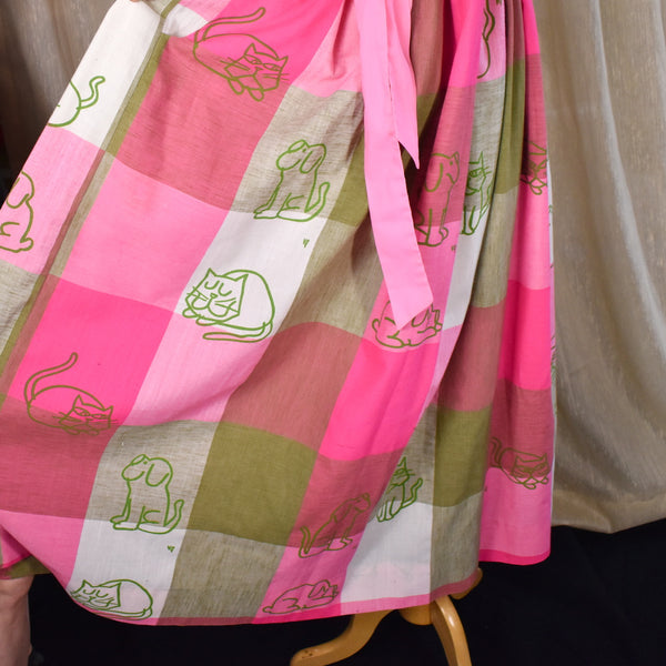 1960s Vested Gentress Cats & Dogs Maxi Shirt Dress