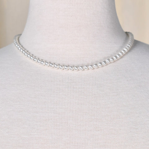 Twist Clasp White Pearl Necklace