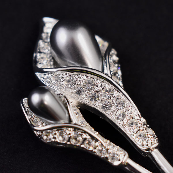 NIB Rhinestone & Pearl Calla Lily Brooch