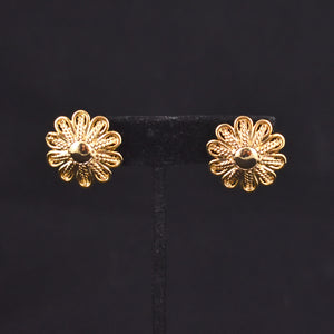 Bright Gold Daisy Earrings