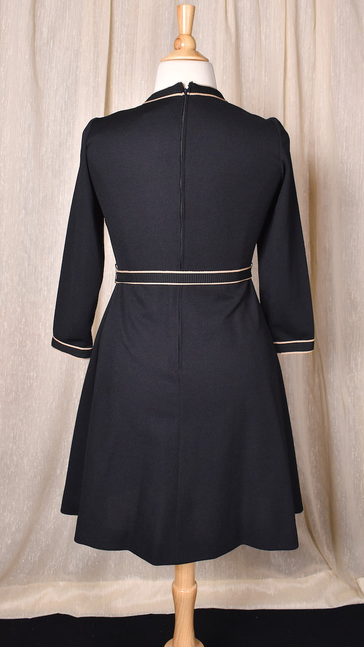 1960s Little Black and Tan Long Sleeve A-line Dress – Cats Like Us
