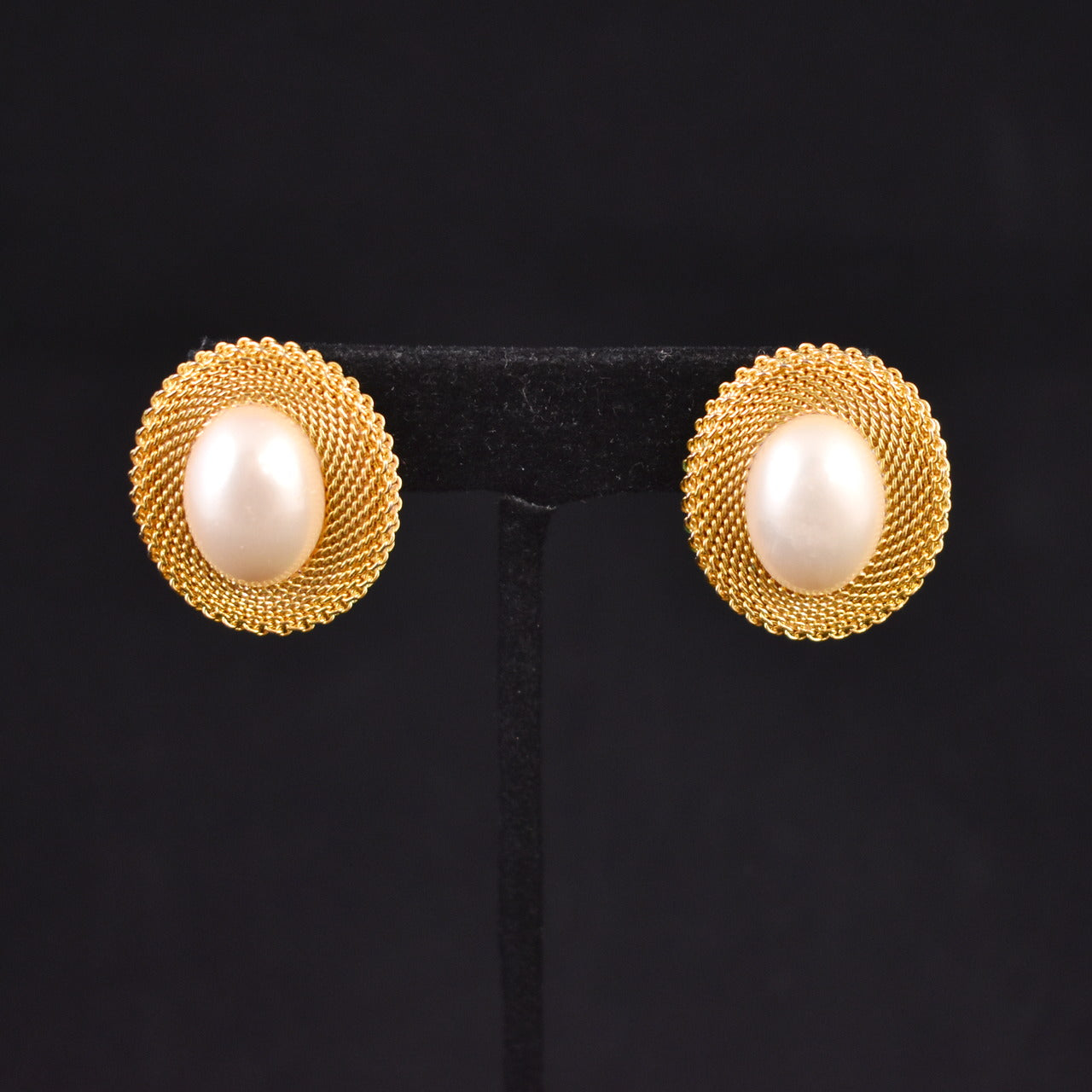 Statement Oval Pearl Earrings