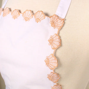 Embroidered Seashell Full Apron Cats Like Us