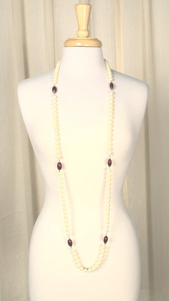 Extra Long Vintage Pearl Bead Necklace Cats Like Us