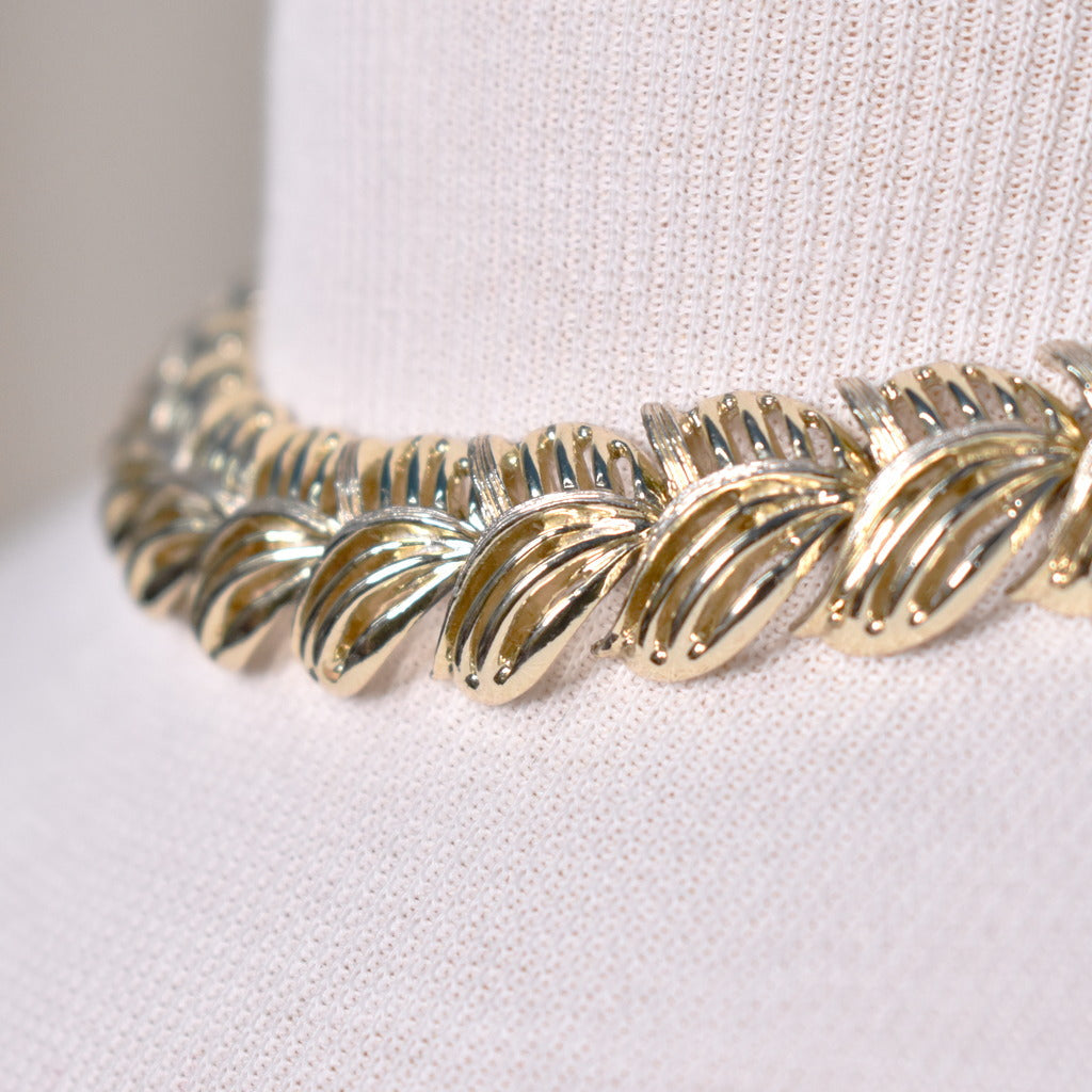 Gold Leaf Link Necklace – Cats Like Us