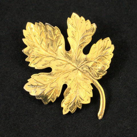 Lightweight Maple Leaf Brooch Cats Like Us