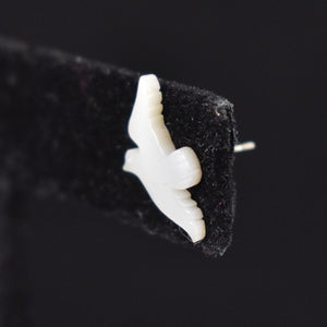 NOS Seagull Shell Stud Earrings Cats Like Us