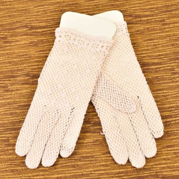 NWT Short Cream Crocheted Scalloped Vintage Gloves Cats Like Us