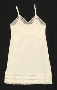 Off White Lace Bust Vintage Full Slip Cats Like Us