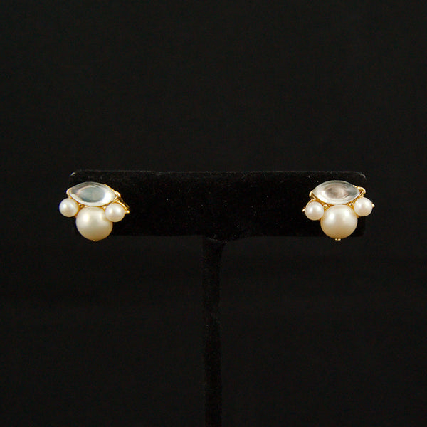 Pearl & Gold Earrings Cats Like Us