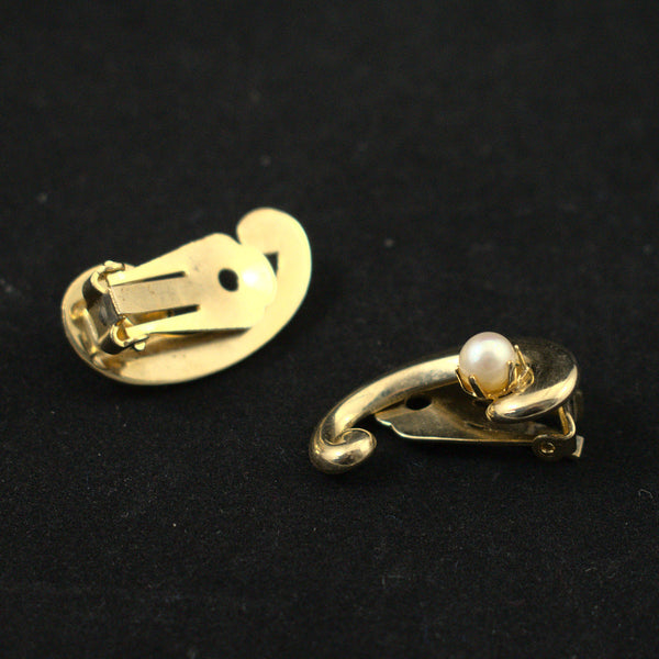 Pearl Swirl Vintage Earrings Cats Like Us