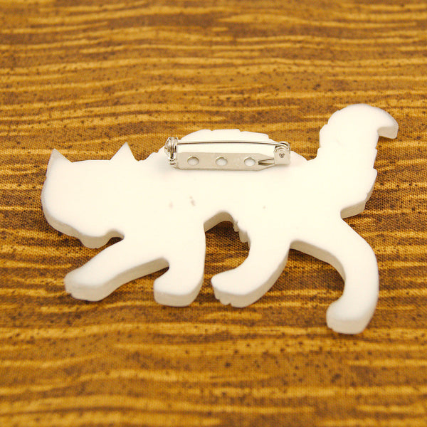 Pearl White Scaredy Cat Brooch Cats Like Us