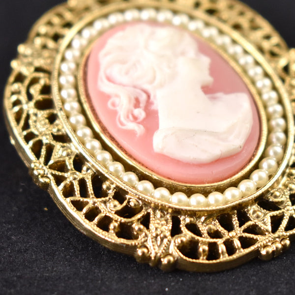 Pink Cameo Pearl Vintage Brooch Cats Like Us