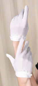 Short Round Lace Trim Vintage Gloves Cats Like Us