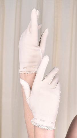 Short Tan Lace & Emb Bow Vintage Gloves Cats Like Us