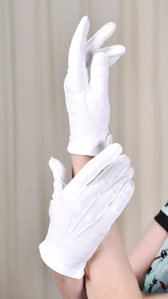 Short White Big Button Vintage Gloves Cats Like Us