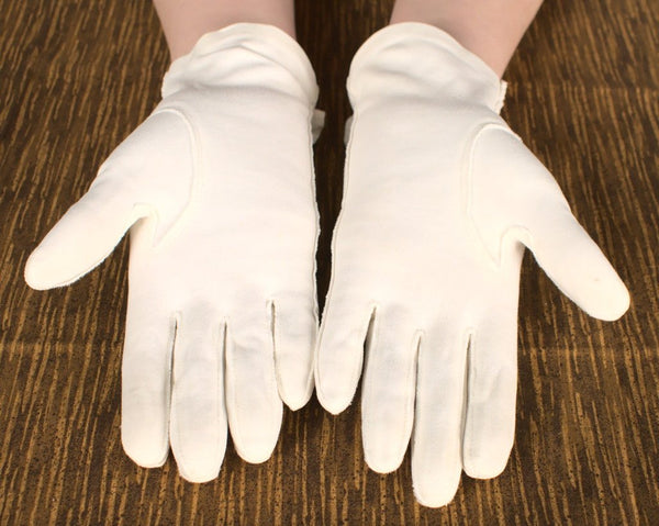 Short White Bow Gloves Cats Like Us