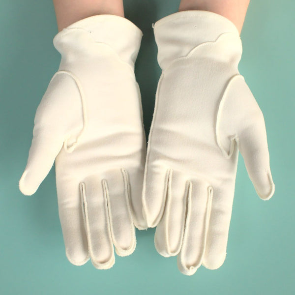 Short White Eyelet Gloves Cats Like Us